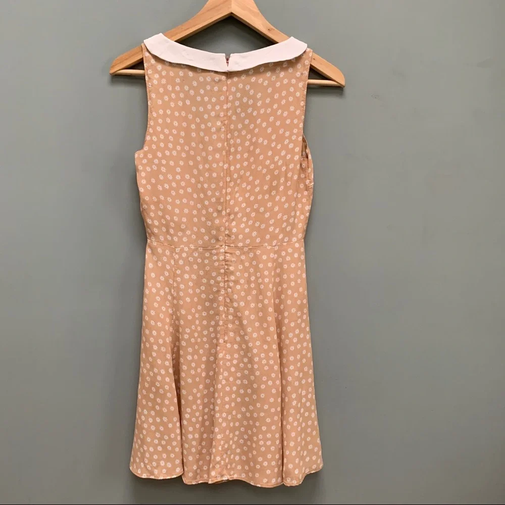 Reformation Bridget Dainty Flower White Collar Mini Dress size 2 - Picture 6 of 9